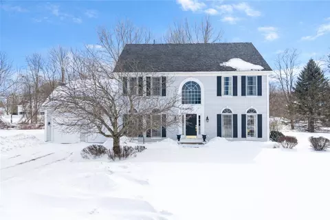 229 Southshore Pl, Webster, NY 14580