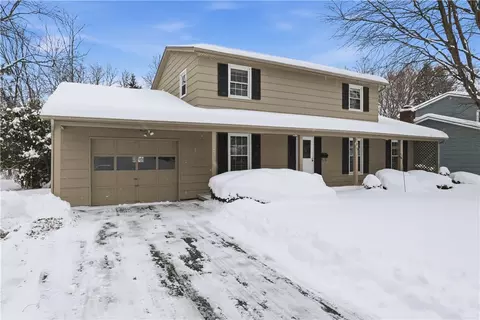 136 True Hickory Dr, Greece, NY 14615