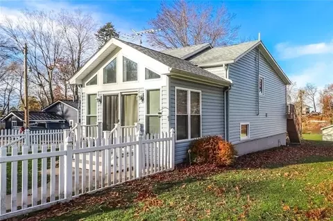 13305 Lakeview Dr, Carlton, NY 14571