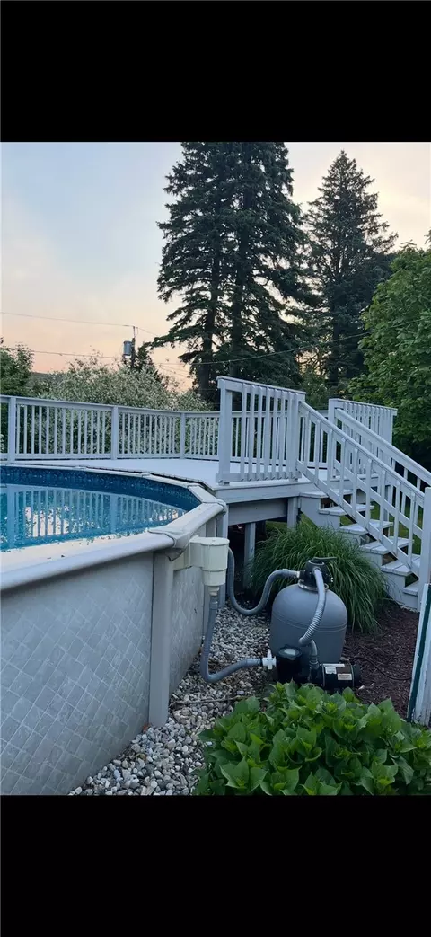 Exterior - 48 Willowen Dr, Irondequoit, NY 14609 photo 5 of 6