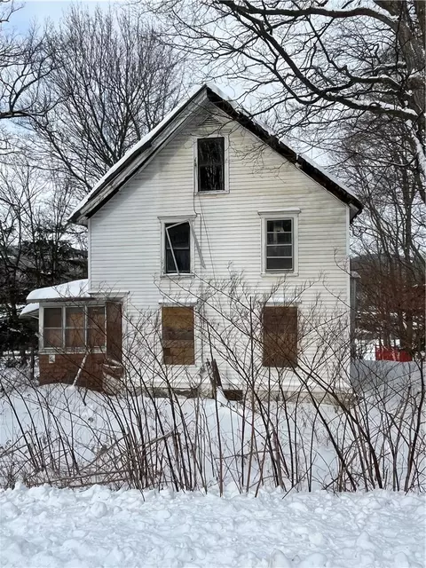 133 Southside Dr, Oneonta, NY 13820