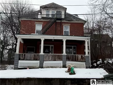 107 Mckinley Ave, Jamestown, NY 14701