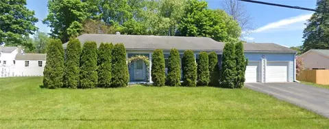 17 Roricks Glen Pkwy, Elmira, NY 14905