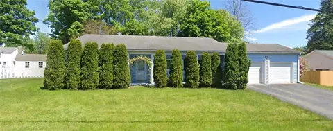 17 Roricks Glen Pkwy, Elmira, NY 14905