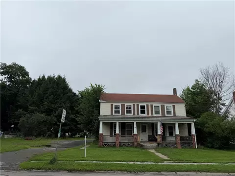 76 Broad St #4, Morris, NY 13808
