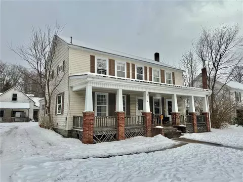 76 Broad St #4, Morris, NY 13808