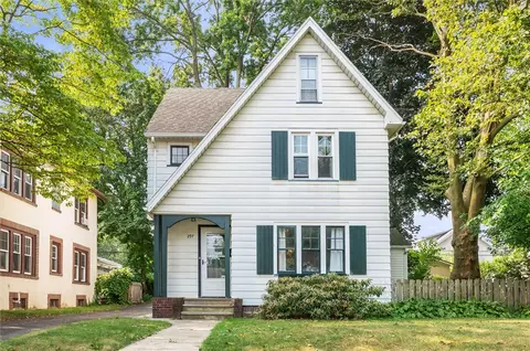 297 Spencer Rd, Irondequoit, NY 14609