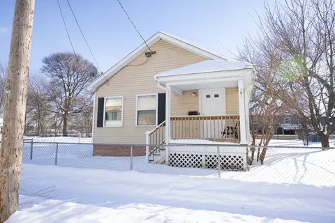 101 Rauber St, Rochester, NY 14605