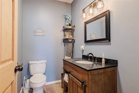 Bath - 70 Cooper Rd, Irondequoit, NY 14617 photo 1 of 1