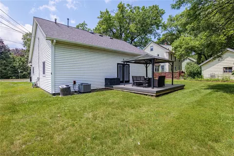 Exterior - 70 Cooper Rd, Irondequoit, NY 14617 photo 2 of 8