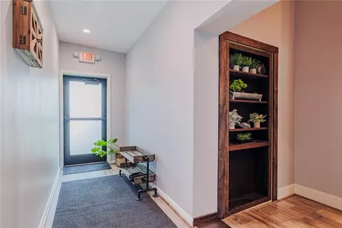 Entry Way - 70 Cooper Rd, Irondequoit, NY 14617 photo 4 of 7