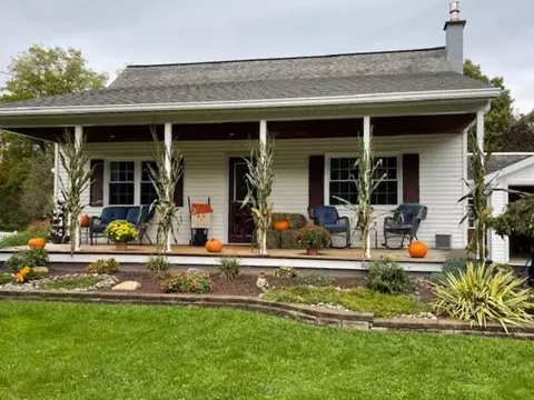 5 Vernon Pl, Pine City, NY 14871