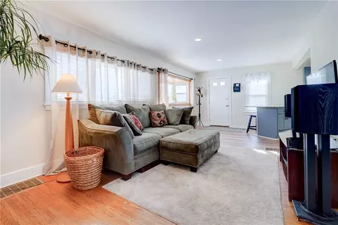 Living - 172 Wildmere Rd, Irondequoit, NY 14617 photo 2 of 4
