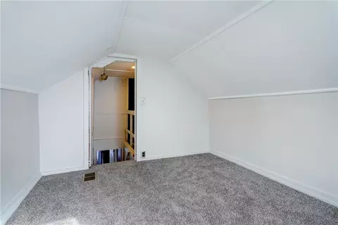 Bedroom - 172 Wildmere Rd, Irondequoit, NY 14617 photo 6 of 6