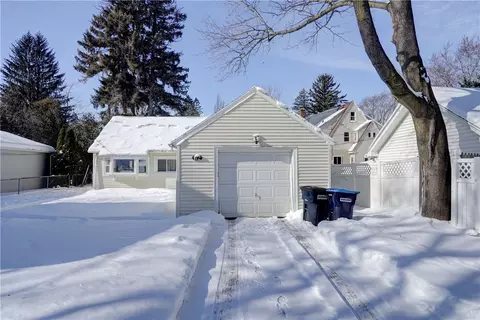 Exterior - 172 Wildmere Rd, Irondequoit, NY 14617 photo 4 of 5