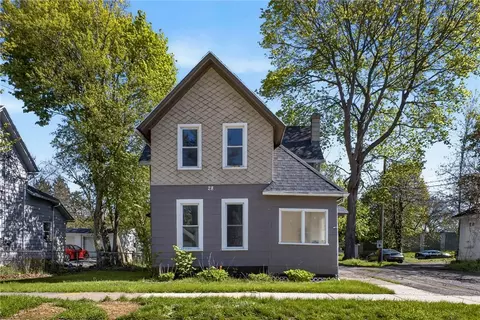 28 Upton Pl, Rochester, NY 14612