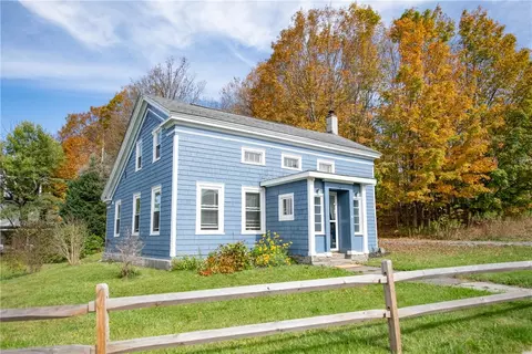 16 Railroad Ave, Stamford, NY 12167