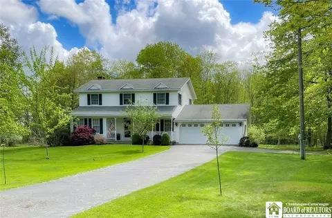 1352 Orr St, Busti, NY 14701