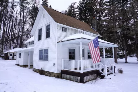 1664 Brown St, Benton, NY 14415