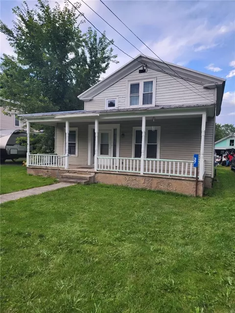 37 S Main St, Earlville, NY 13332