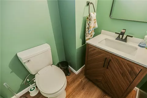 Bath - 25 Walnut Park, Irondequoit, NY 14622 photo 2 of 2