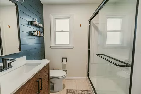 Bath - 25 Walnut Park, Irondequoit, NY 14622 photo 1 of 2