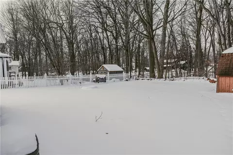 Exterior - 25 Walnut Park, Irondequoit, NY 14622 photo 2 of 3