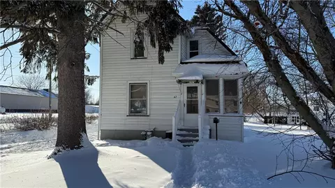 42 Webber Ave, Oakfield, NY 14125