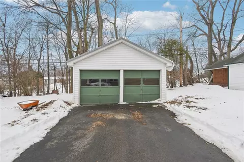 77 Parkview Ter, Irondequoit, NY 14617 photo 22