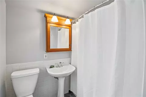 77 Parkview Ter, Irondequoit, NY 14617 photo 17