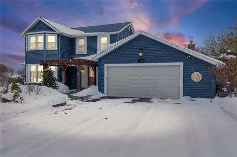 152 Haskins Ln N, Hilton, NY 14468