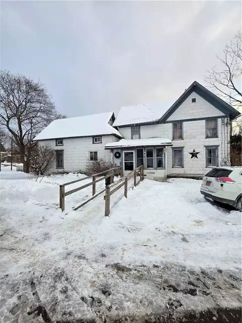 1136 Taft Ave, Union, NY 13760