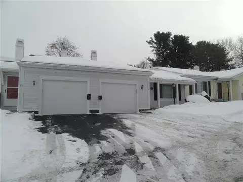 64 Greenway Blvd, Riga, NY 14428