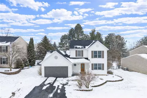 1420 Sunrise Dr, Walworth, NY 14568