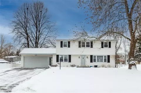 582 Watson Rd, Perinton, NY 14450