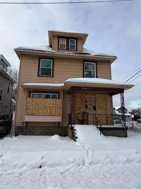 41 Pierpont St, Rochester, NY 14613
