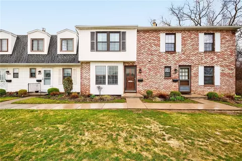 609 French Rd, Rochester, NY 14618