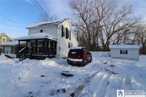 373 Lake Shore Dr W, Dunkirk, NY 14048