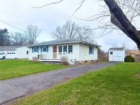 80 Bennett St, Geneva, NY 14456