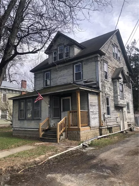 956 Main St, Locke, NY 13092