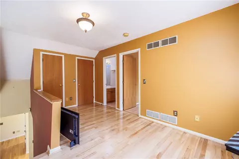 1 Woods Pt, Webster, NY 14580 photo 36