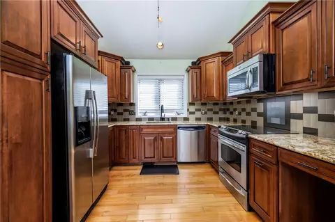 1 Woods Pt, Webster, NY 14580 photo 16