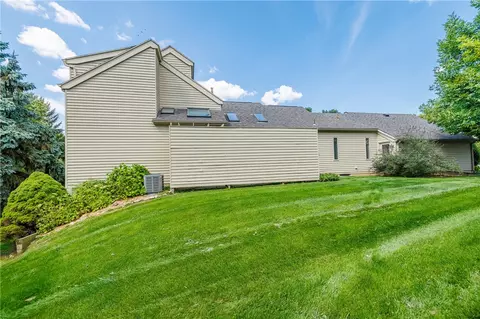 1 Woods Pt, Webster, NY 14580 photo 10