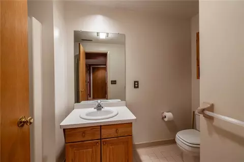 1 Woods Pt, Webster, NY 14580 photo 46