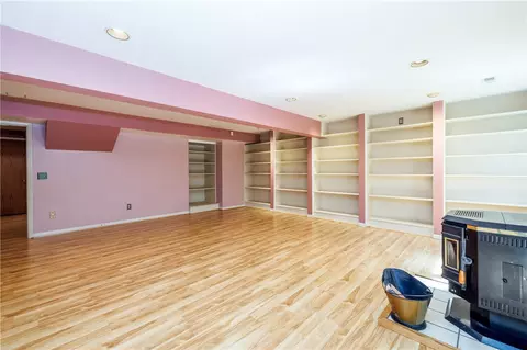 1 Woods Pt, Webster, NY 14580 photo 42