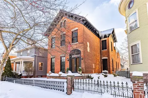 77 Atkinson St, Rochester, NY 14608