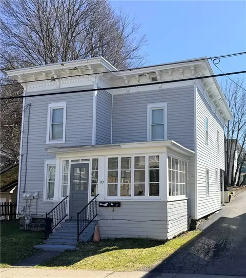 10 Reynolds Ave, Oneonta, NY 13820