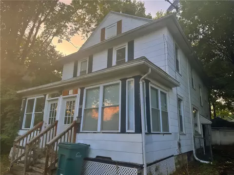 148-150 Flanders St, Rochester, NY 14619