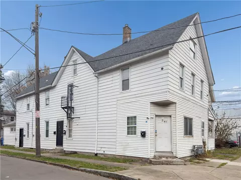 710-712 Jay St #710, Rochester, NY 14611