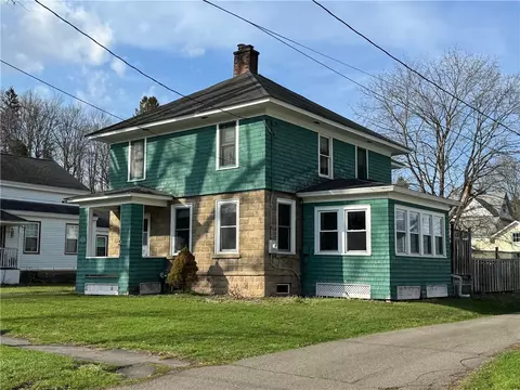 20 Taylor St, Oxford, NY 13830
